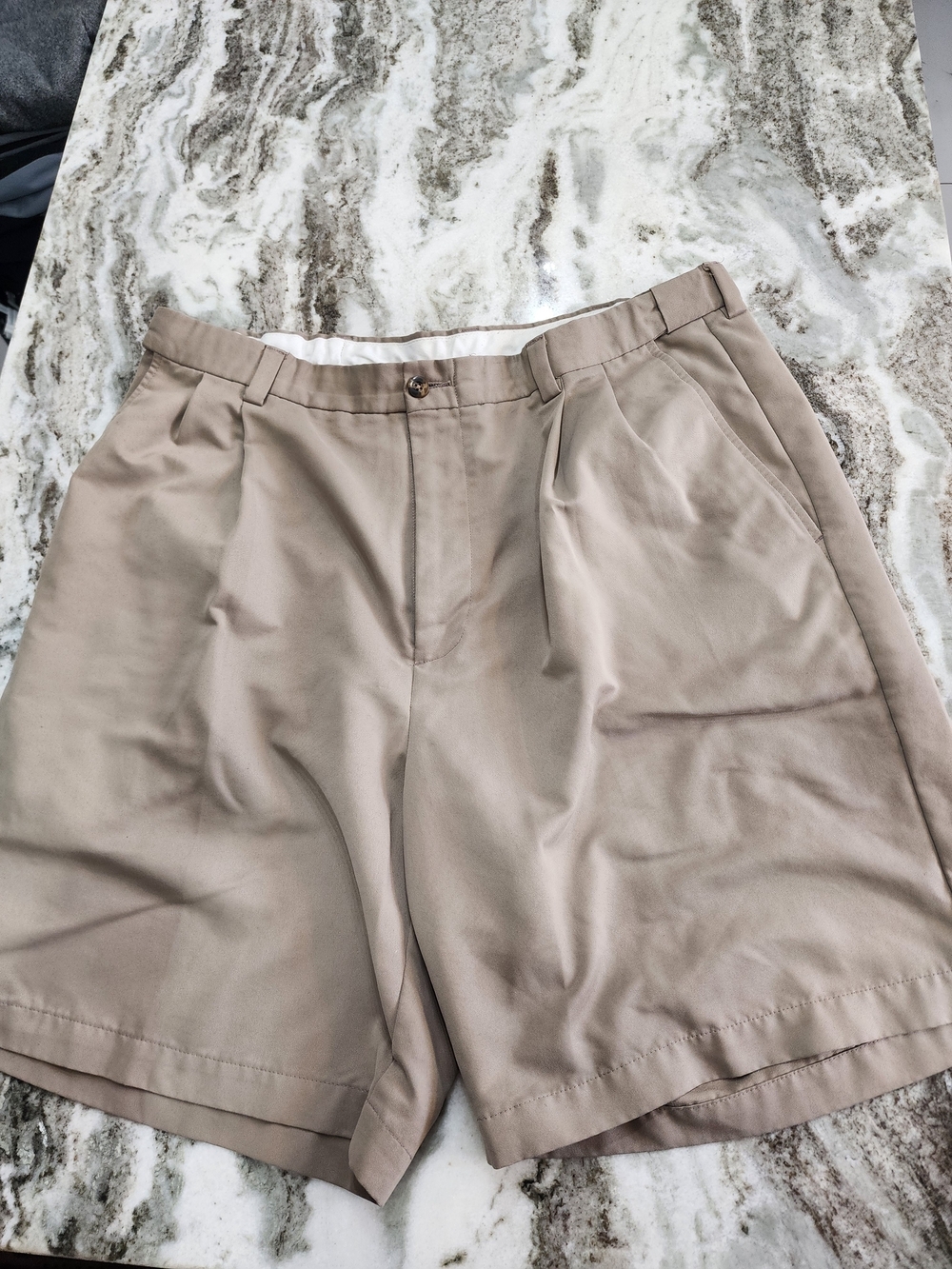 Haggar Flat Front Men's Shorts in Light Tan